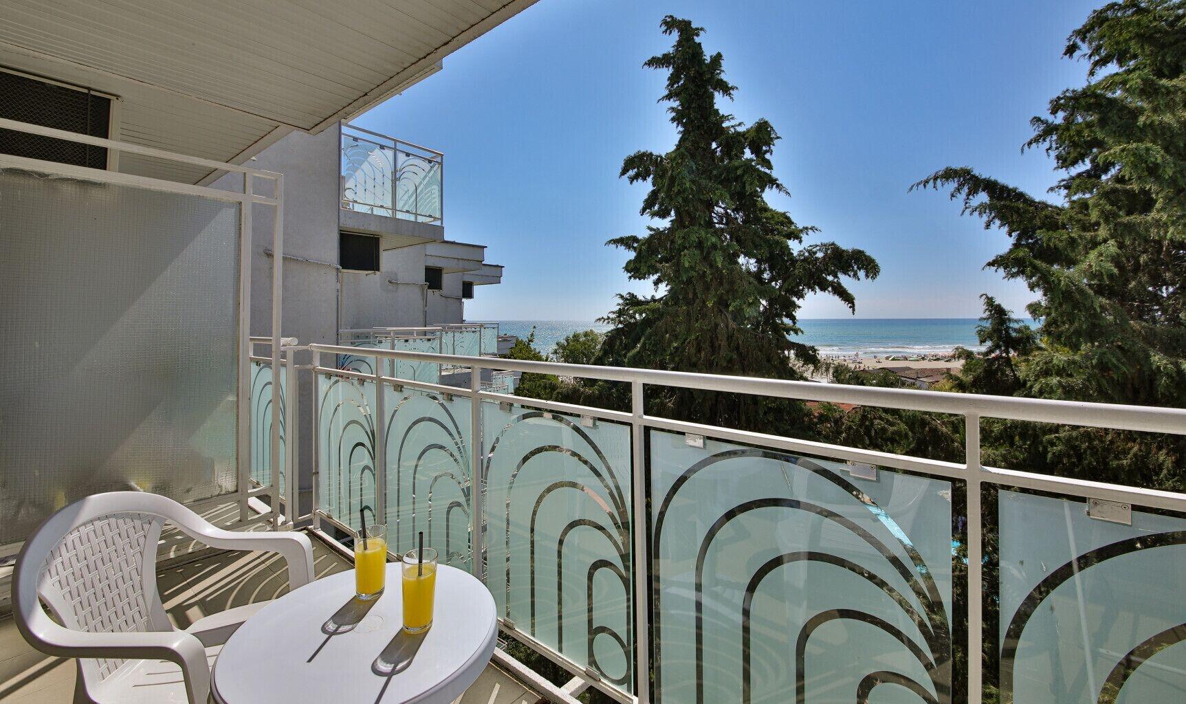 Hotel Sandy Beach Albena Exterior photo