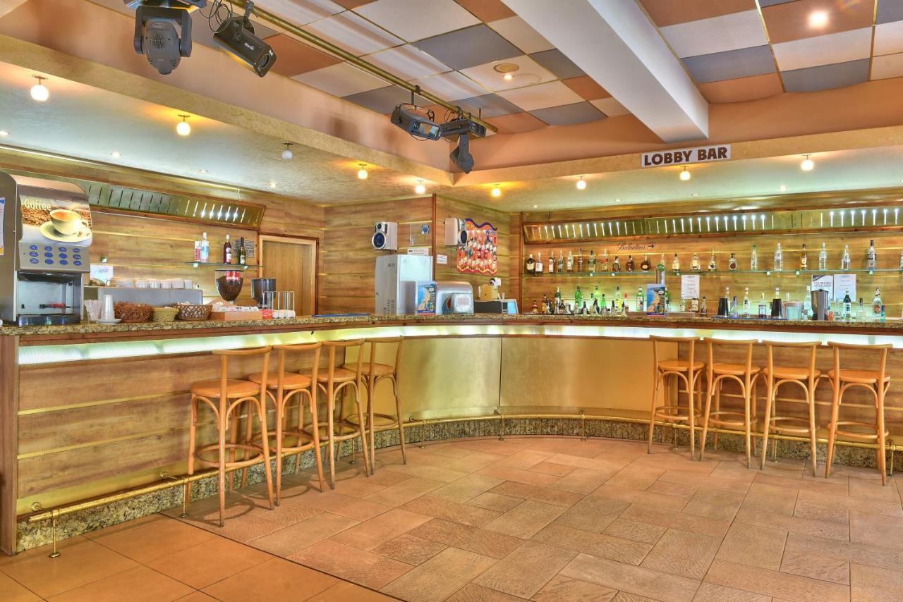 Hotel Sandy Beach Albena Exterior photo