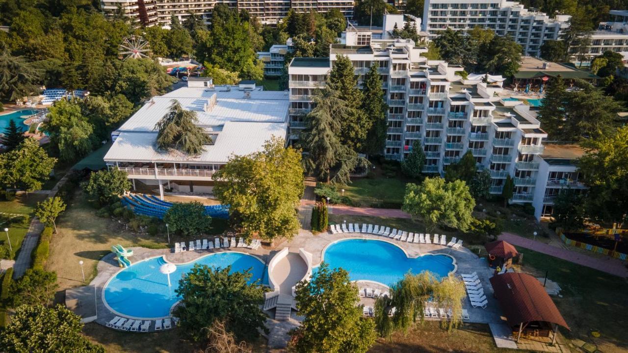 Hotel Sandy Beach Albena Exterior photo