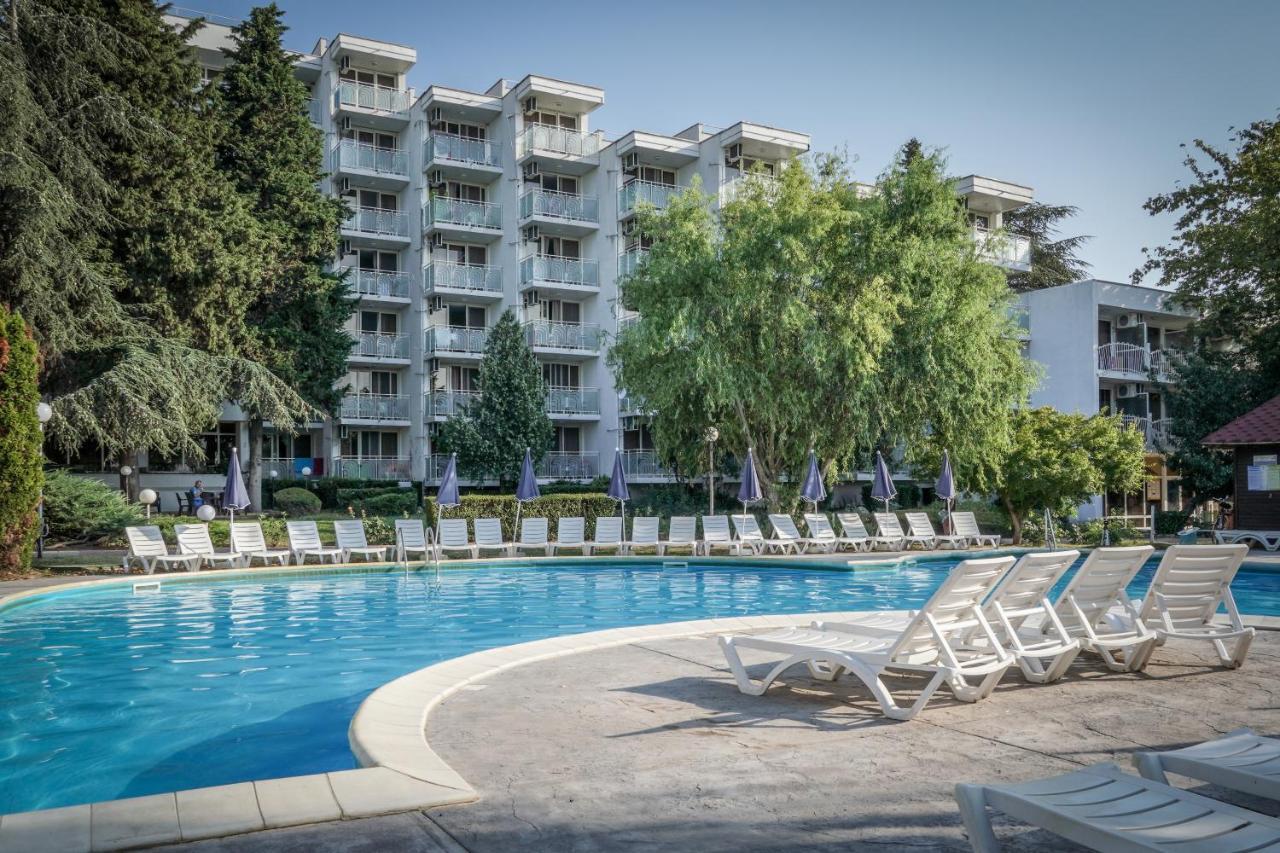 Hotel Sandy Beach Albena Exterior photo