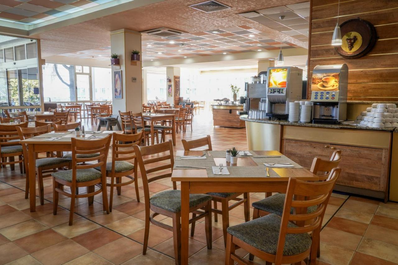 Hotel Sandy Beach Albena Exterior photo