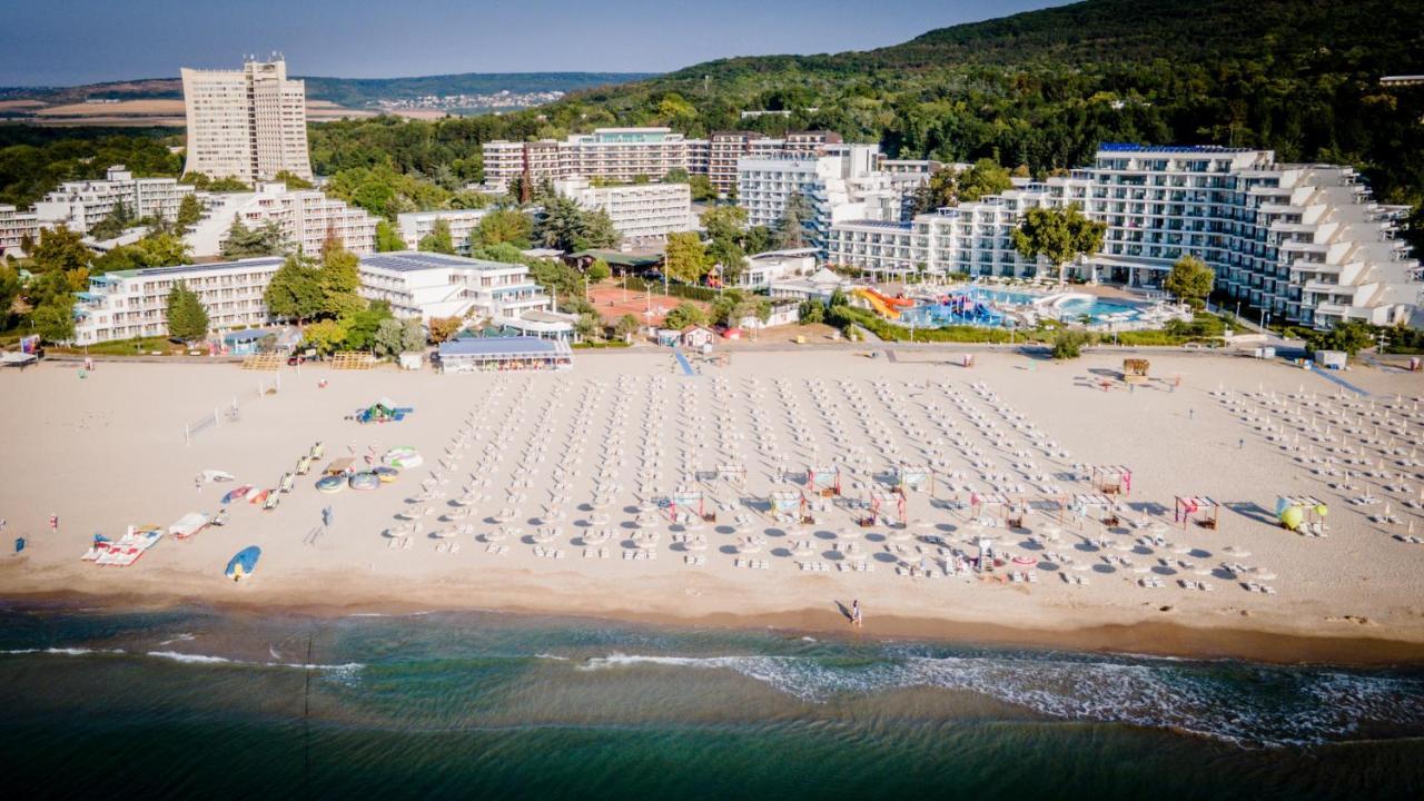 Hotel Sandy Beach Albena Exterior photo