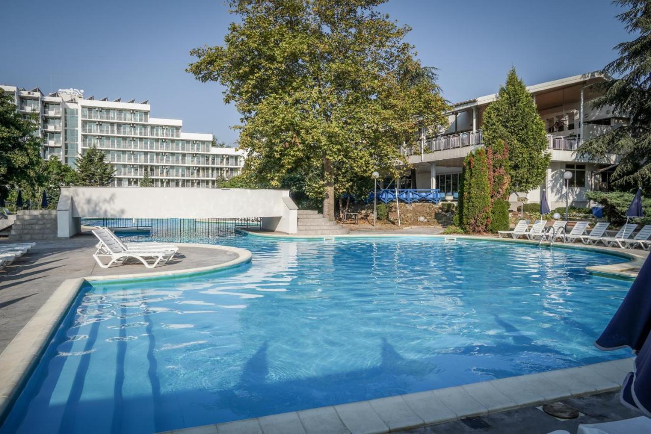 Hotel Sandy Beach Albena Exterior photo