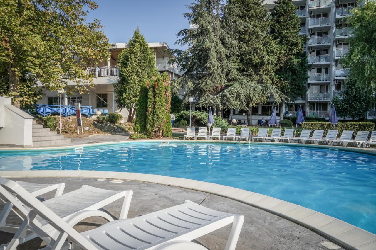 Hotel Sandy Beach Albena Exterior photo