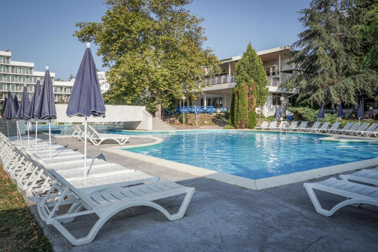 Hotel Sandy Beach Albena Exterior photo