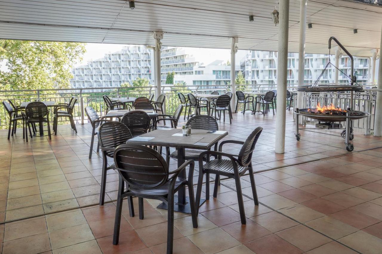 Hotel Sandy Beach Albena Exterior photo